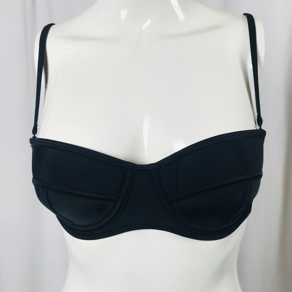 Black bikini top
